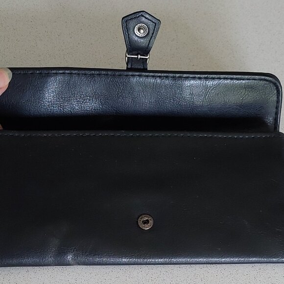 Victoria's Secret Black Faux Leather Vintage Wristlet with Metal Ring Handle - Picture 9 of 12